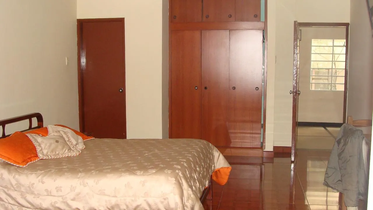 Hotel Manila Plaza Bogotá